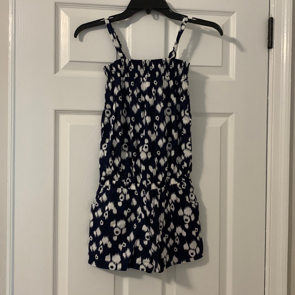 Juniors navy & white DKNY Romper. Size M.
